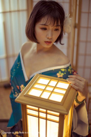 《喜爱夜蒲3尺度吸乳》