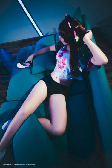 《蜜桃女孩》
