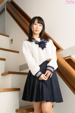 张哲瀚与许嘉雯结婚照